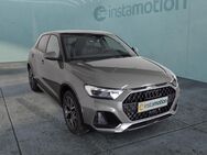 Audi A1, 1.0 TFSI Sportback allstreet Automatik, Jahr 2023 - München