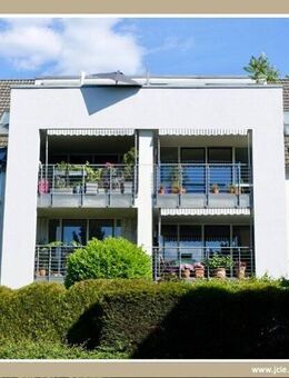 Stilvolle 3-Zimmer-Wohnung mit Tiefgaragenstellplatz in Düsseldorf-Lichtenbroich - Düsseldorf