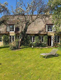 Historisches Reetdachhaus mit Stil und Seele – Liebevoll saniertes Juwel mit Bauerngarten - Nordfriesland - Winnert