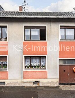 Sanierungsprojekt mit Mieteinnahmen - auch zur Selbstnutzung geeignet: Entdecken Sie das Potenzial dieses vermieteten Hauses! - Bergheim (Nordrhein-Westfalen)