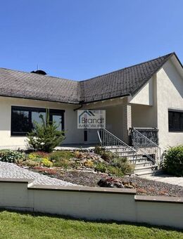 Lichtdurchflutete Haushälfte mit großem Garten und Einbauküche in Ellershausen bei Dransfeld! - Niemetal