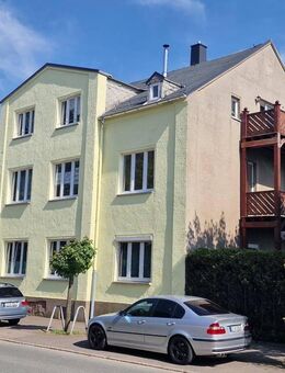 Helle geräumige 1-Zi. DG-Wohnung mit Panoramafenster und toller Aussicht - Limbach-Oberfrohna