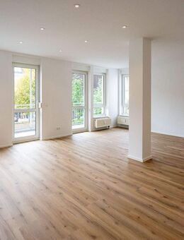 Direkt im Zentrum - 3-Zimmer Wohnung mit Außenstellplatz - Laichingen