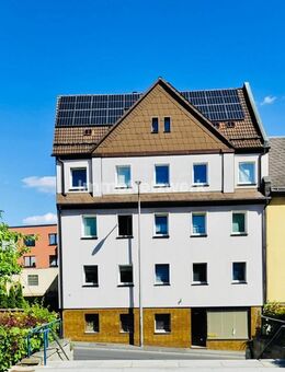 **Kapitalanleger oder Eigennutzer aufgepasst - Renditeobjekt mit Potenzial und Photovoltaik** - Selb