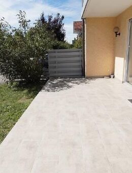 Komplett Modernisierte Doppelhaushälfte mit Terrasse - Aiterhofen