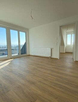 Moderne Dachgeschosswohnung (ohne Aufzug) mit See- und Bergsicht, zentral nähe Lindaupark - Lindau (Bodensee)