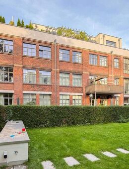 Penthouse-Feeling pur: Stillvolle Maisonette mit wundervoller Aussicht am Karl-Heine-Kanal - Leipzig