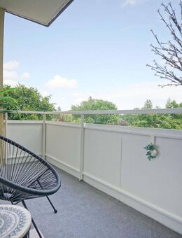 Sonniges Wohnidyll mit Balkon, Aufzug & Gartenblick - sofort einziehen & wohlfühlen! - Berlin