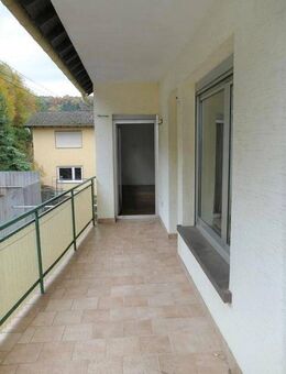 Rodalben: Helle WOHNUNG mit 3 Zimmern, Wohnküche, Bad, Balkon, zentral und ruhig, Baumbuschstr. - Rodalben