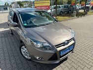 Ford Focus ECO BOOST*Titanium*NAVI*TEMP*1.HD*PDC*SHZ* - Offenbach (Main)