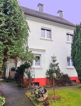 Schickes Wohnhaus mit Charme der 20er Jahre in Hebborn - Bergisch Gladbach