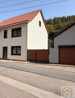 Großzügiges Einfamilienhaus mit sonnigem Grundstück + Wintergarten + Garagen - Geraberg