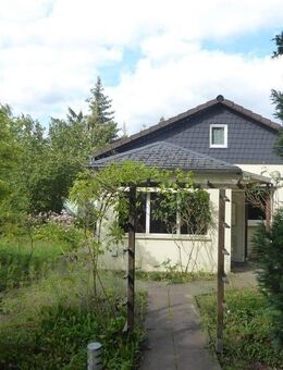 Charmanter Bungalow auf großzügigem Grundstück mit viel Potenzial! - Dallgow-Döberitz