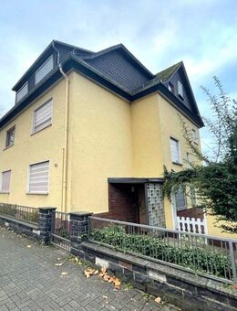 Gepflegte 3-Zimmer-Dachgeschosswohnung in guter Lage von Aßlar - Aßlar