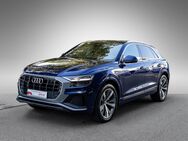 Audi Q8, 50 TDI quattro S line 21, Jahr 2021 - Böblingen