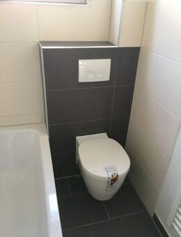 *** Modernisiert 3-Zi-Wohnung mit Balkon in zentraler, dennoch ruhiger Lage von Holsterhausen *** - Essen