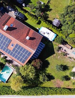 Liebenswertes Einfamilienhaus mit herrlich großem Garten im Herzen der Stadt Traunreut! - Traunreut