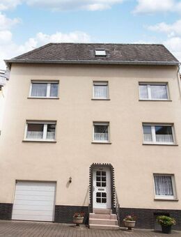 Gepflegtes Massivhaus mit Terrasse & Garage - Ideal als Ferienimmobilie - Zell (Mosel)