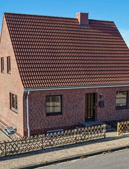 gemütliches EFH mit Solar & 3 Carports in zentraler Lage** - Schneverdingen