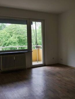 ?Schöne 3-Zimmer-Wohnung mit Tageslichtbad und Balkon in Hanau-Großauheim zu vermieten - Hanau (Brüder-Grimm-Stadt)