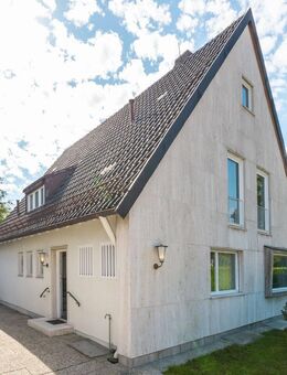 AIGNER - Freistehendes Einfamilienhaus mit traumhaftem Garten in Hadern - München