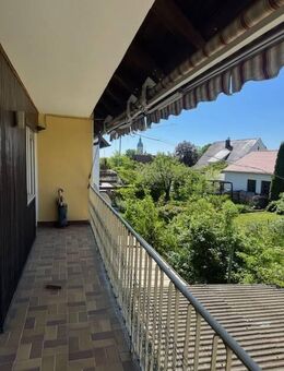 Brück Immobilien - 7-Zi.-Reihenendhaus mit Potenzial - großer ca. 430 m² Grund - Renovierungsobjekt - Freising