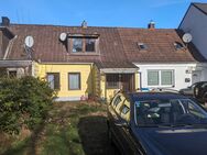 Sanierungsbedürftiges 3-Zi. RMH mit eigenem Garten in Hamburg. Erweiterungspotenzial auf ca.110m²! - Hamburg