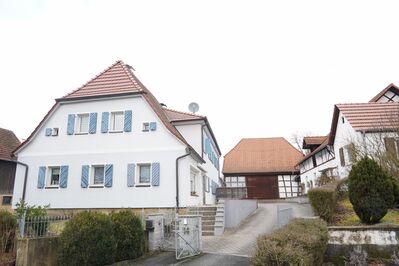 Exklusives Mehrfamilienhaus mit Ausbaupotenzial in Bad Staffelstein – Ideal für Investoren & Familien