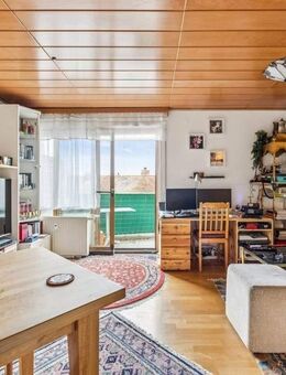 Nießbrauch! Charmante 2-Zi-ETW, Balkon & Tiefgaragenplatz in Ludwigsburg - Ludwigsburg