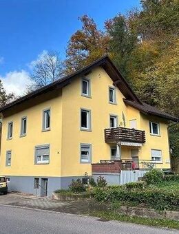 Großzügige 3-Zimmer-Dachgeschosswohnung in kleiner Einheit - Kleines Wiesental