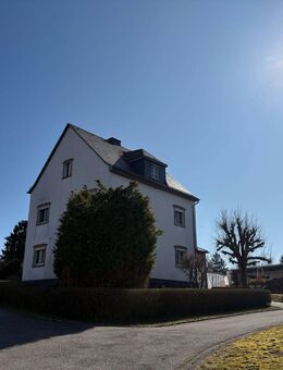 RENOVIERTES SCHMUCKSTÜCK IN NATURLAGE - Hausbay
