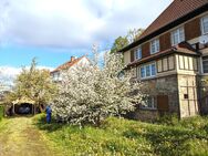 Villa mit Nebengebäude und großem Garten - Jena