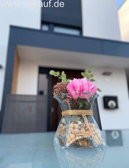 ***Modernes Familienhaus in Weinstadt-Endersbach von PRIVAT*** - Weinstadt