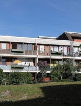 Großzügige 2-Zimmer-Wohnung sucht Nachmieter // 1.OG, 3. Mieteinheit von links - Wolfsburg