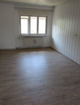 schicke 5 Zimmer WG mit Grundstücksteil im Herzen von Schwarzheide - Schwarzheide