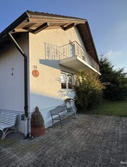 Einfamilienhaus mit großem Grundstück in Parkstetten - Dachgeschoss noch ausbaufähig - Parkstetten