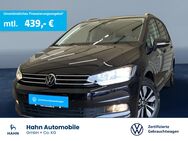 VW Touran, 1.5 TSI Move, Jahr 2023 - Niefern-Öschelbronn