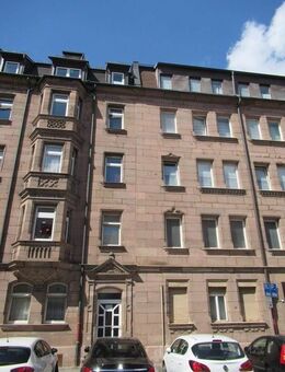 Junges Wohnen: 1 1/2 Zimmer Dachwohnung Nähe Humboldtplatz/ Wohnung mieten - Nürnberg