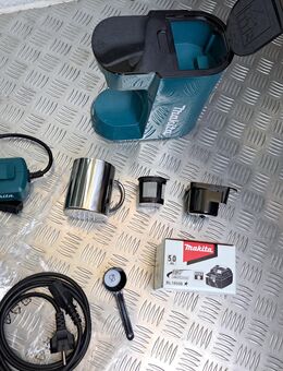 Makita DCM500 Akku Netzteil Kaffeemaschine + Akkus BL 1850B LED + Thermo Tasse - neu unbenutzt - - Erfurt
