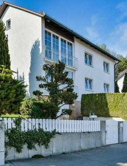 Zweifamilienhaus in Traumlage mit Blick über Schwandorf! Großzügig, idyllisch und ruhig gelegen! - Schwandorf