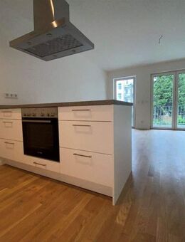 Stötteritz* Neubau* Zweitbezug* altersgerechte Whg* hell* Balkon hofseitig* offene Küche mit EBK - Leipzig