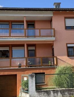 Für Zwei Familien ein Skandinavischer Wohntraum in Pforzheim-Eutingen mit Garten und Garage. - Pforzheim