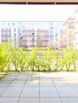 Lichtdurchflutete Eleganz mit Terrasse: Stilvolle 3-Zi.-Wohnung im Erdgeschoss mit Komfort-Ausstattung - Darmstadt