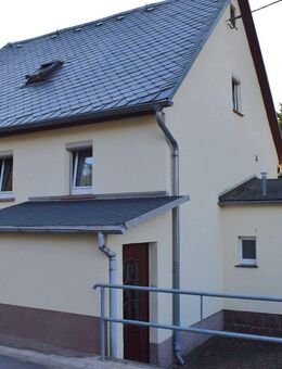 gemütliches Einfamilienhaus mit Garten zum Verkauf - Hainichen (Sachsen)