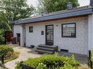 Reihenendhaus in absoluter Toplage - teillmöbliert mit tollem Garten - Neuss