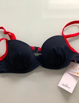 Damen BH Bademode Sommer Marineblau Rot Bikinioberteil mit Bügeln 1-teilig, 75A Gina Benotti neu mit Etikett. Brustumfang ca. 68 cm Preis: 6,90 € + 2,70 € BüWa Versand. - Albstadt
