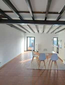 °°Helle 2 Zi Wohnung über 2 Ebenen - großer Wohn-Essbereich mit Dachterrasse + Spitzboden°° - Neuss