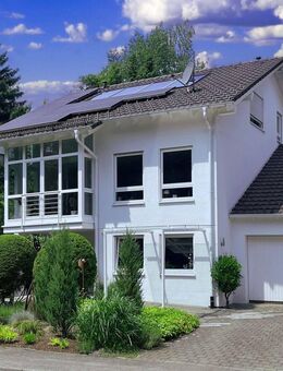 Ihr neues Zuhause: Gepflegt, energieeffizient und mit Wohlfühlgarten-Reserviert! - Trossingen
