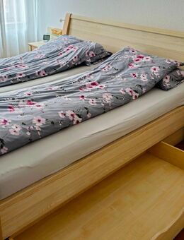 Stilvolles Schlafzimmer-Set in Edel-Esche-Dekor – 180 x 200 cm (EM-Armadio von Martin Staud) - Hannover Vahrenwald-List