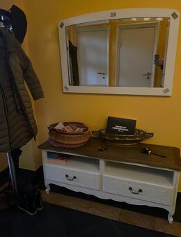 Spiegel und Sitzkommode - Bonn